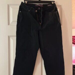 Black Jeans - Boot cut - Gloria Vanderbilt  Size 8 - barley worn -